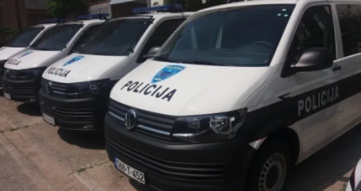 Uhapšene dvije osobe/Ilustracija//