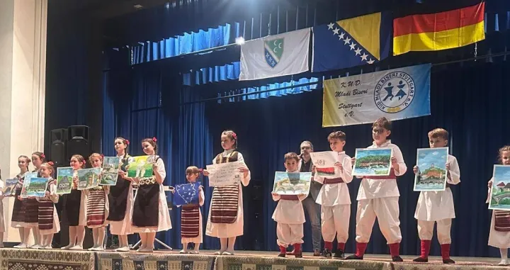 Na manifestaciji "Domovini s ljubavlju" u Stuttgartu proglašeni najbolji radovi učenika u 2025. godini o temi "Moja, tvoja, naša Bosna i Hercegovina - Za bolji, pravedniji i zdraviji svijet"/H. H.