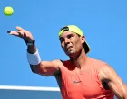 epa10391440 Rafael Nadal of Spain in action during an Australian Open practice session at Melbourne Park in Melbourne, Australia, 06 January 2023. EPA/MORGAN HANCOCK AUSTRALIA AND NEW ZEALAND OUT/Foto: Morgan Hancock