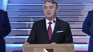 Komšić: Ostanimo onakvi kakvi smo bili kada je bilo najteže/Bhrt