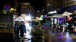 Kiša rastjerala građane s ulica Sarajeva/Damir Deljo