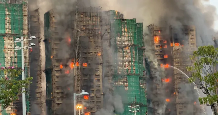 Nije poznato koliko je ljudi ostalo u zgradama/Screenshot/