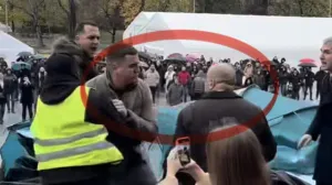 Šef Ćacilenda nasrće na poslanike/Miroslav Aleksić