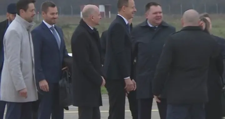 Peter Szijjarto ipak sletio u Banju Luku: Nakon Helezove odluke promijenio je avion kojim dolazi/