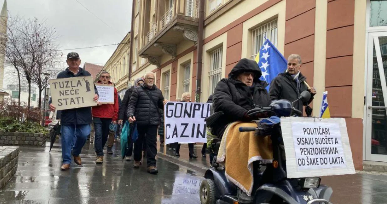 Protest penzionera, Tuzla, penzioneri/Vijesti.ba