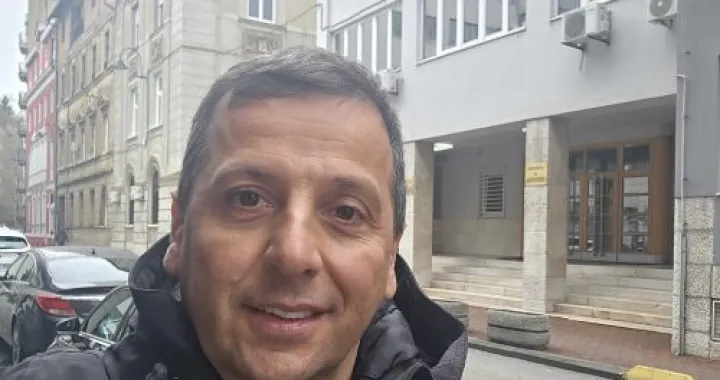 Nebojša Vukanović ispred sjedišta CIK-a u Sarajevu/Prtsc