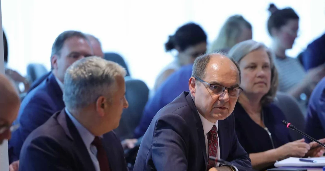 Vijeće za implementaciju mira, PIC/Senad Gubelić/