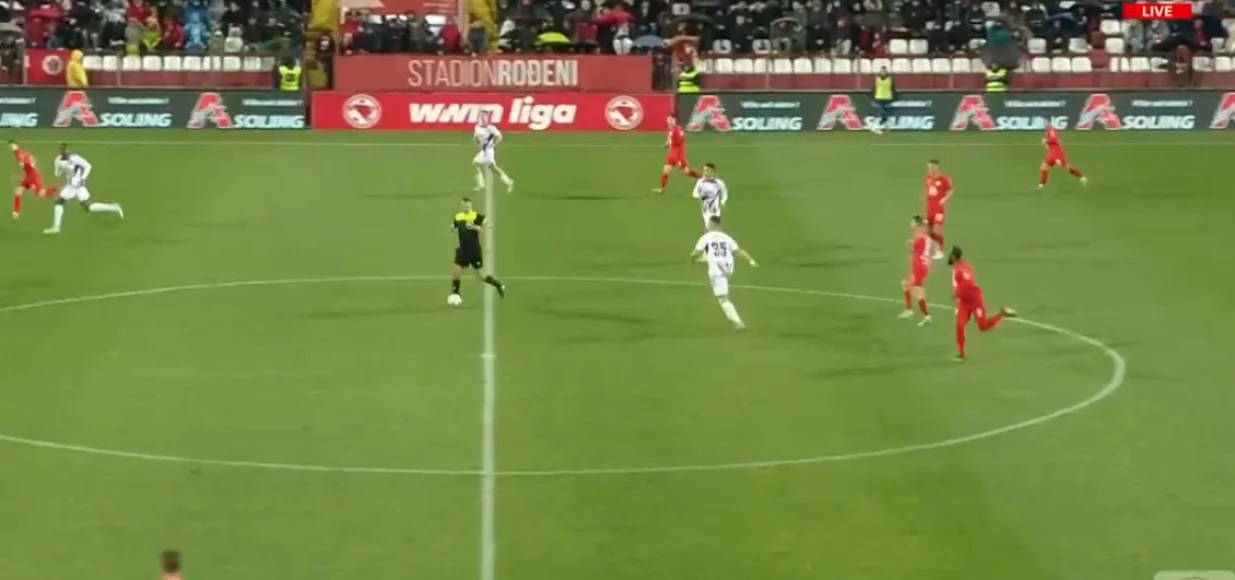 Lopta pogodila Petrovića/Foto: 