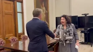 Komšić i Pierce /Printscreen/Facebook//