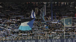 Manijaci na derbiju/Foto: 