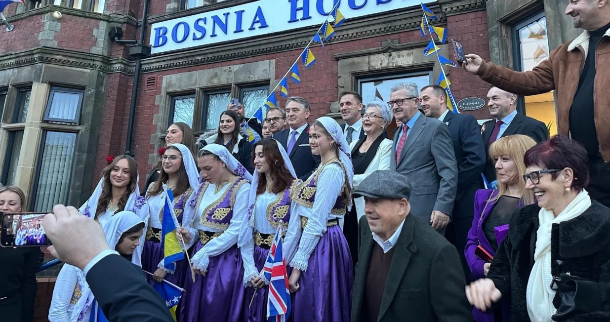 Dan državnosti BiH u Bosanskoj kući u Birminghamu, prijemu prisustvovao Željko Komšić//