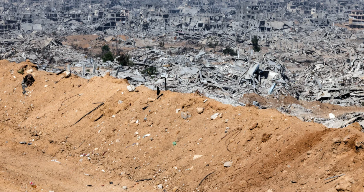 FILE PHOTO: Destroyed buildings as seen from an Israeli military outpost within the borders of the 'yellow line' in the Shujaiya neighborhood in the eastern part of Gaza City in the Gaza Strip November 5, 2025. REUTERS/Nir Elias EDITOR'S NOTE: REUTERS PHOTOGRAPHS WERE REVIEWED BY THE IDF AS PART OF THE CONDITIONS OF THE EMBED. SIX PHOTOS WERE REMOVED BY REUTERS UPON IDF REQUEST, CITING SECURITY CONCERNS. ALL SIX PHOTOS WERE OF AN IDF OUTPOST./File Photo/Nir Elias