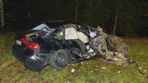 Smrskano vozilo/Printscreen/rosenheim24.de//