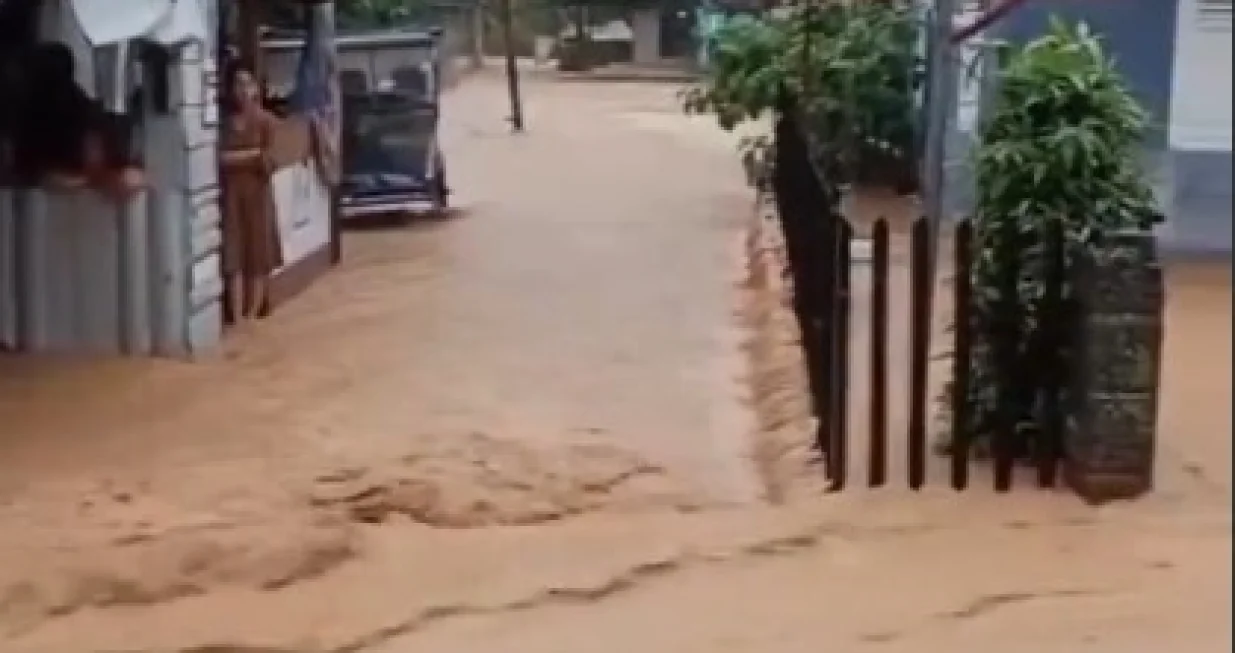 Poplave u Indoneziji/Printscreen/X.com//