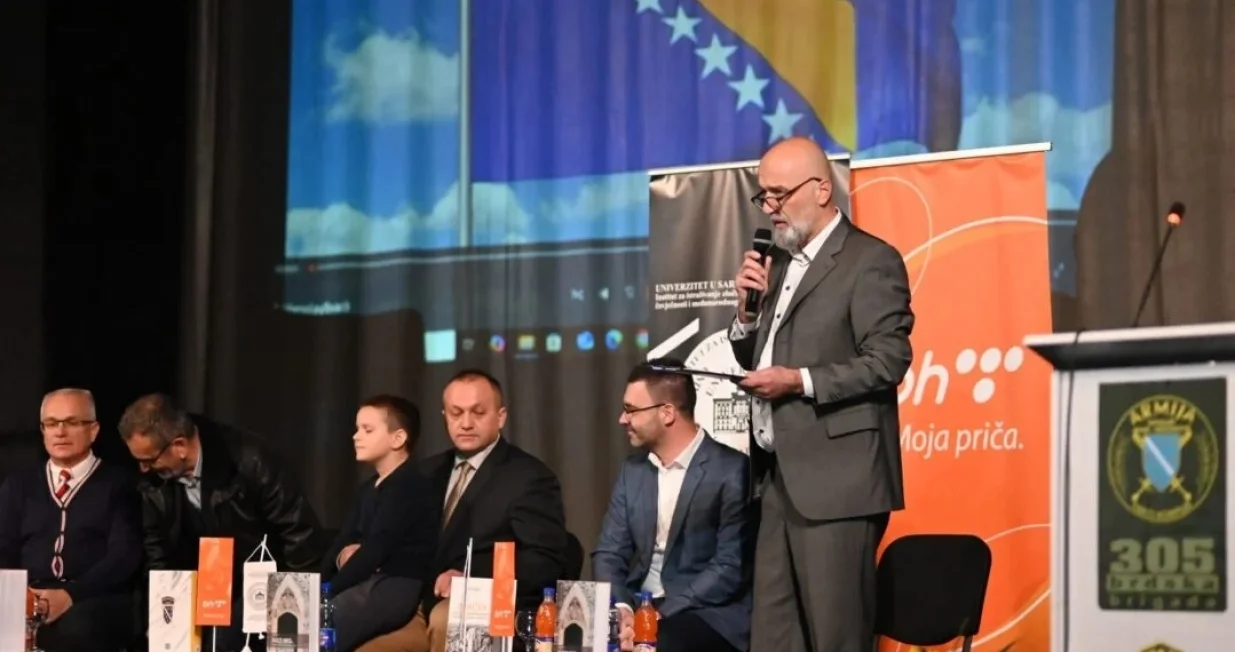 Promocija knjige "Jajačka 305/705. Slavna brdska brigada Armije Republike Bosne i Hercegovine", autora dr. sci. Amira Klike/Jajce Online