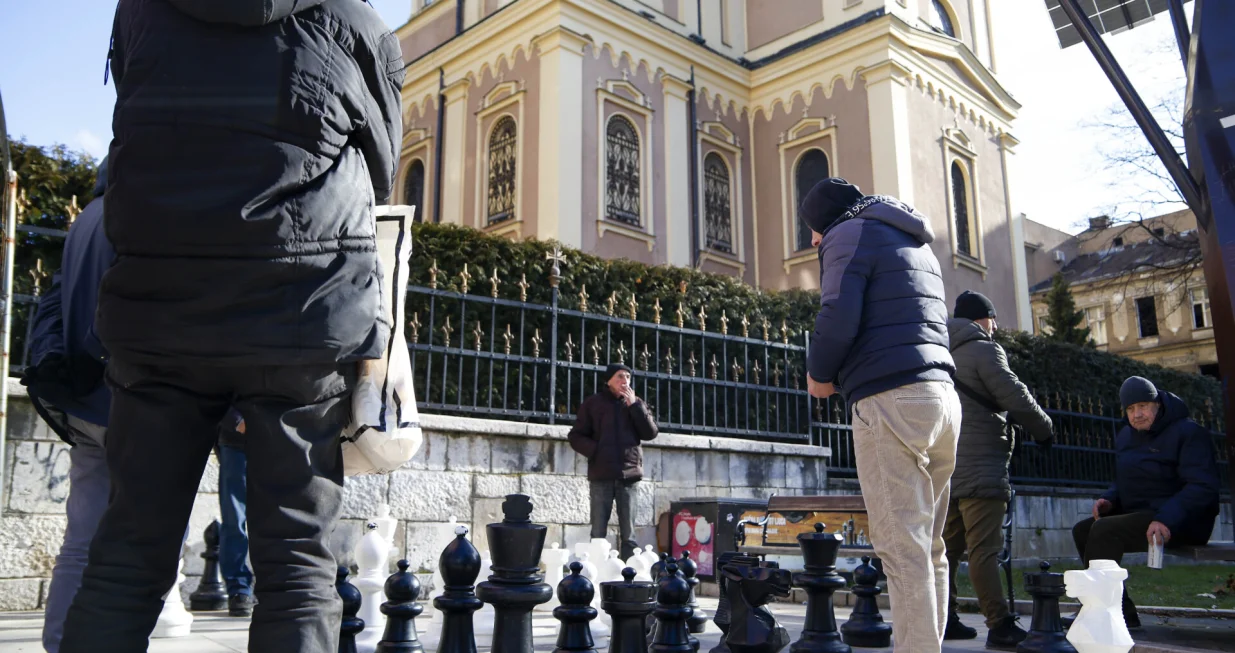 Penzioneri ilustracije/Damir Deljo