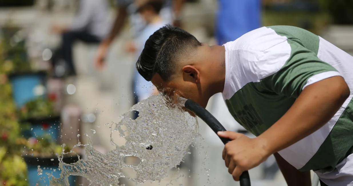 TEHERAN, IRAN, 23. AUGUST: Zbog ekstremno visokih temperatura zraka i toplotnog vala, iranske vlasti su proglasile tzv. "praznik zbog vrućine" u 28 provincija širom zemlje, s ciljem smanjenja potrošnje električne energije (Fatemeh Bahrami - Anadolu Agency)/