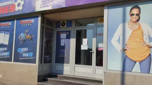 Poslovnica Premier kladionice u Crkvicama i prodavnica polovne odjeće Azel France nisu radili/Mirza Dajić