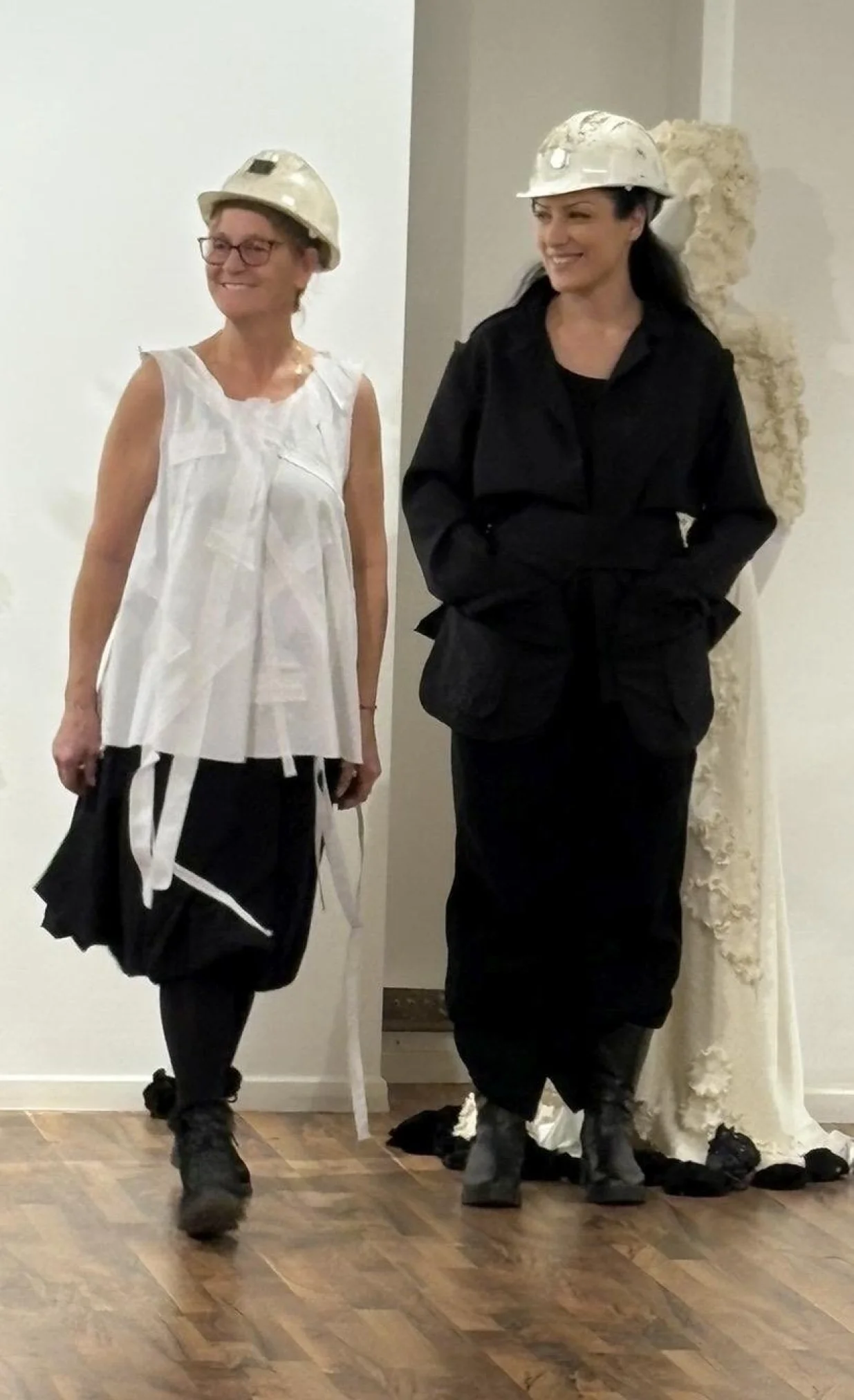 Modna revija "Srce, ruke i lopata" - spoj mode i rudarske tradicije u povodu Dana rudara/Ambasada Bih U Zagrebu 