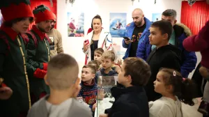 Veselo je bilo danas u Polarnom muzeju Djeda Mraza/Oslobođenje 