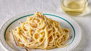 cacio e pepe, špagete, tjestenina, hrana, recept//