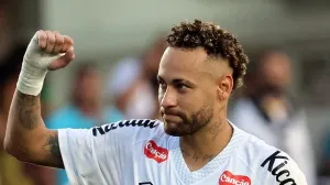 Soccer Football - Brasileiro Championship - Santos v Cruzeiro - Estadio Urbano Caldeira, Santos, Brazil - December 7, 2025 Santos' Neymar celebrates after the match REUTERS/Thiago Bernardes  TPX IMAGES OF THE DAY/Foto: Thiago Bernardes