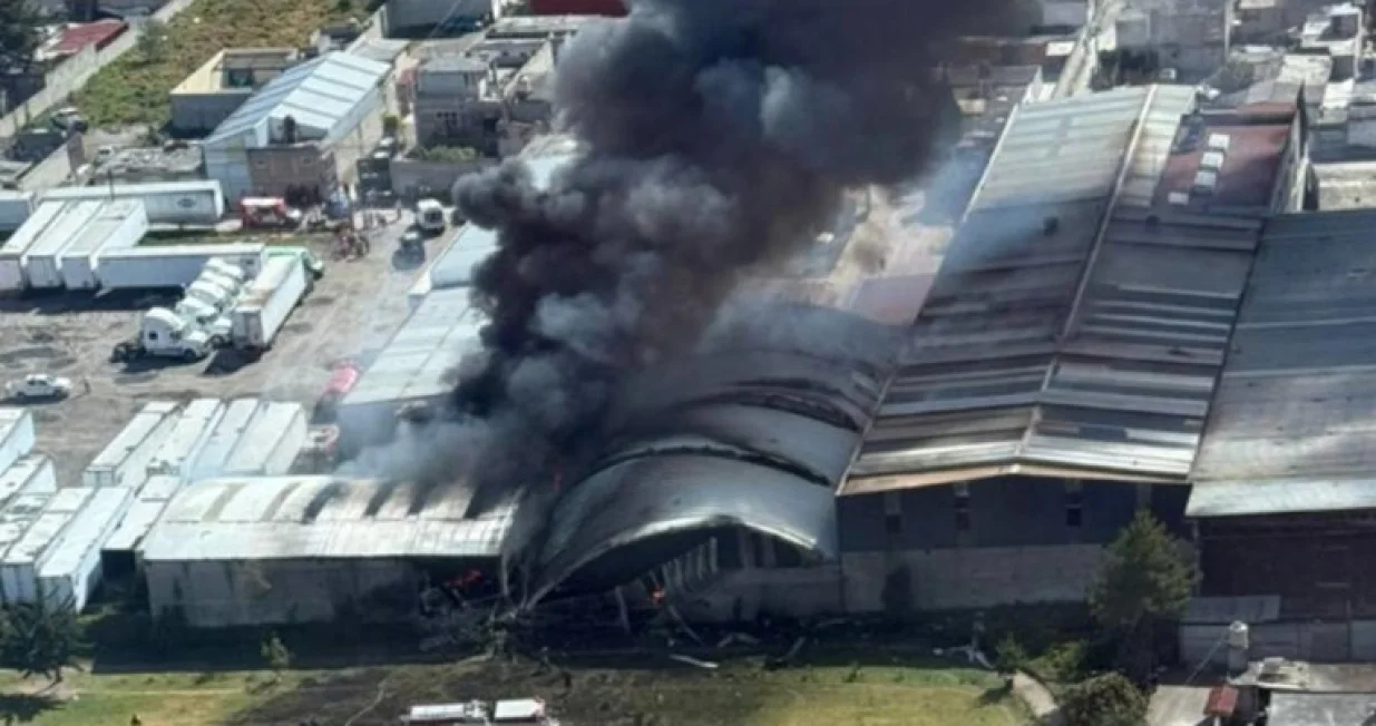 Sru&scaron;io se avion/Printscreen/X.com//