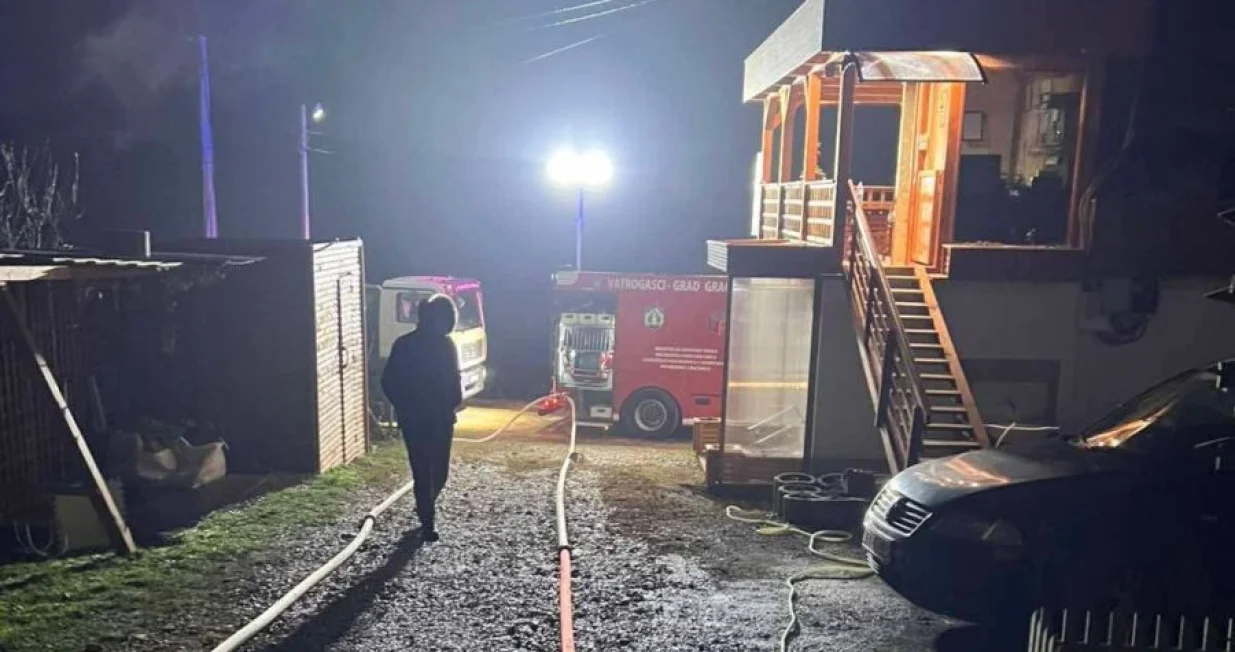 Intervenirali vatrogasci/Crna-hronika/