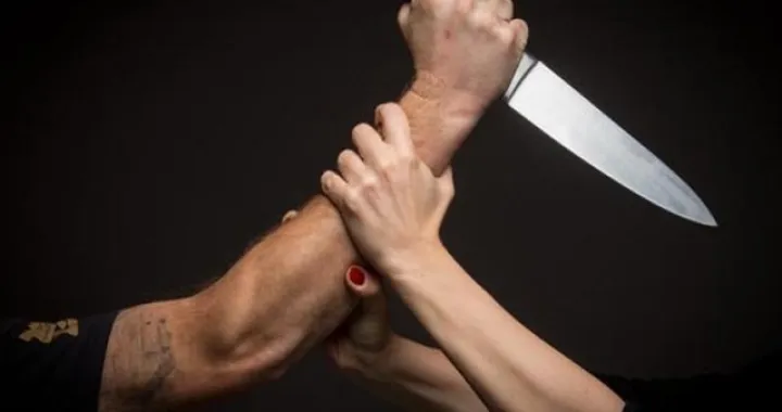 napad nožem Ilustracija/