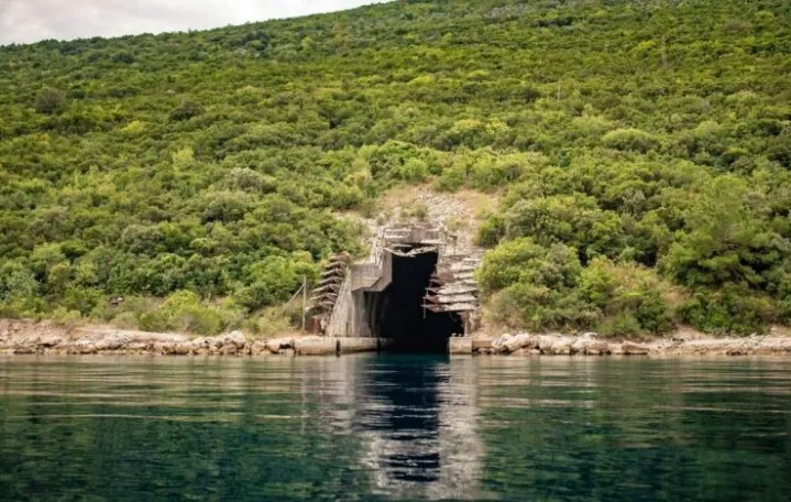 Tunel za podmornice, Rose, Lu&scaron;tica, Boka Kotorska/Facebook