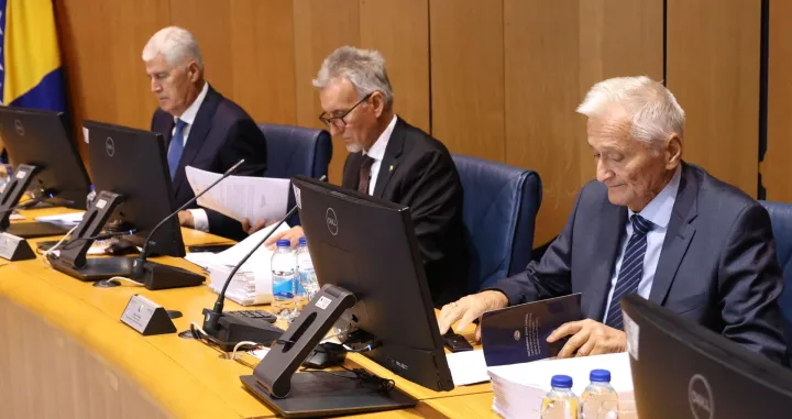 Dragan Čović, Kemal Ademović i Nikola &Scaron;pirić; hitna sjednica Doma naroda Parlamentarne skup&scaron;tine BiH/Harun Muminović