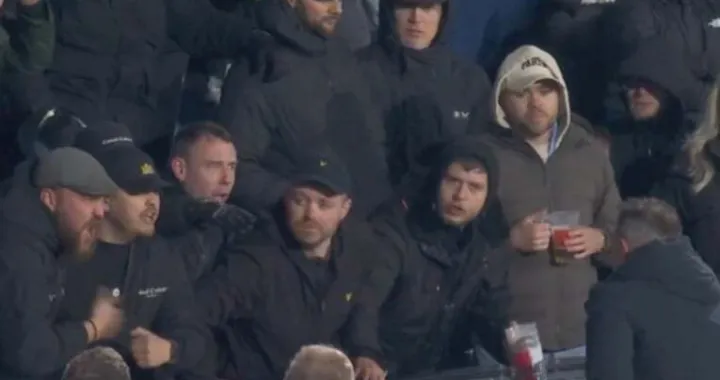 Navijači Feyenoorda izvrijeđali Van Persija (FOTO: X)/Foto: 