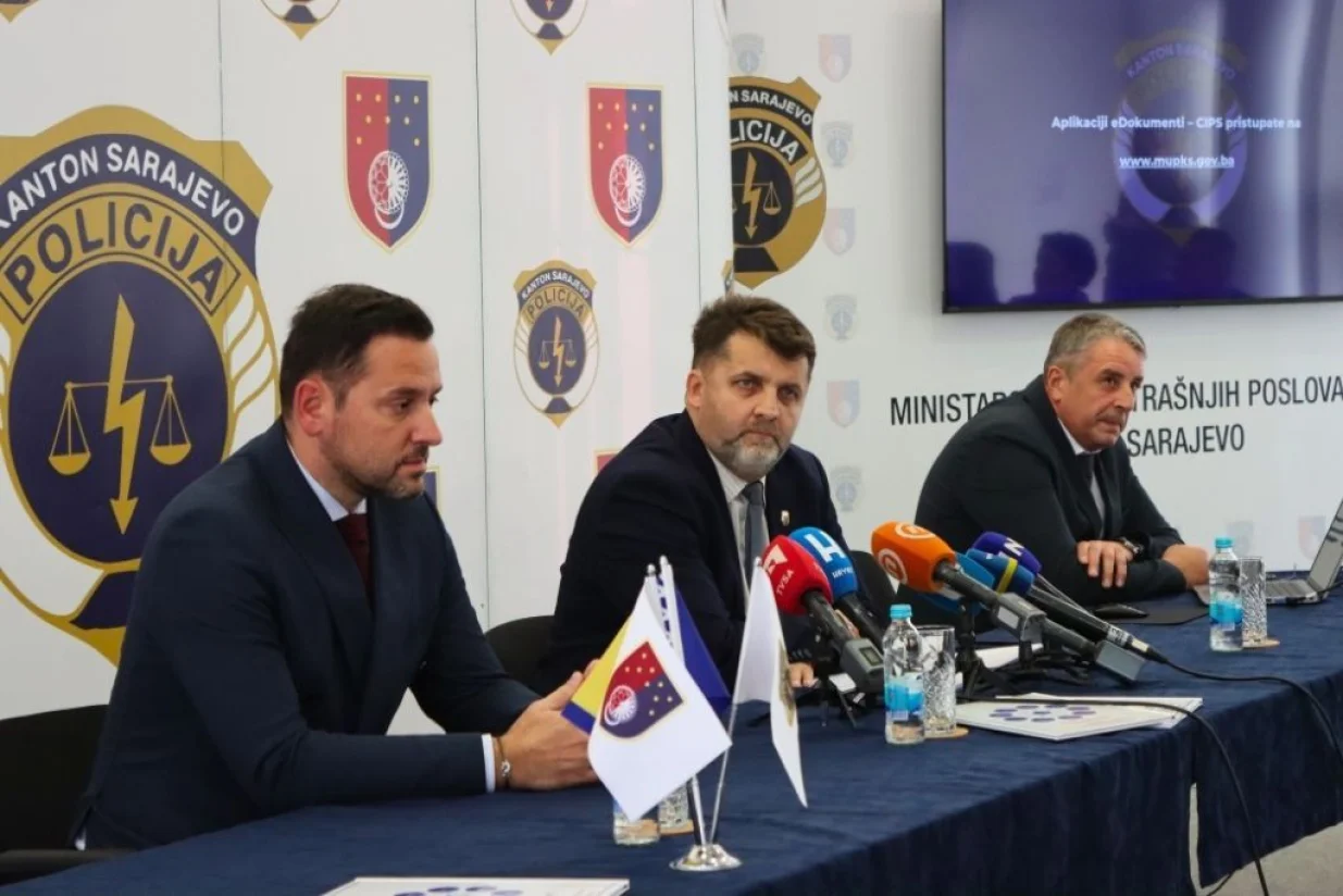 Usluga koja olak&scaron;ava pribavljanje dokumenata/Eldijana Sljivo