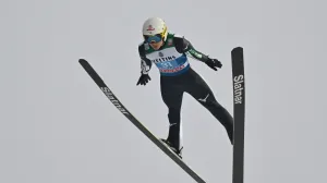 epa09659746 Fatih Arda Ipcioglu of Turkey in action during a trial jump for the first stage of the 70th Four Hills Tournament in Oberstdorf, Germany, 29 December 2021. EPA/PHILIPP GUELLAND/Foto: Philipp Guelland
