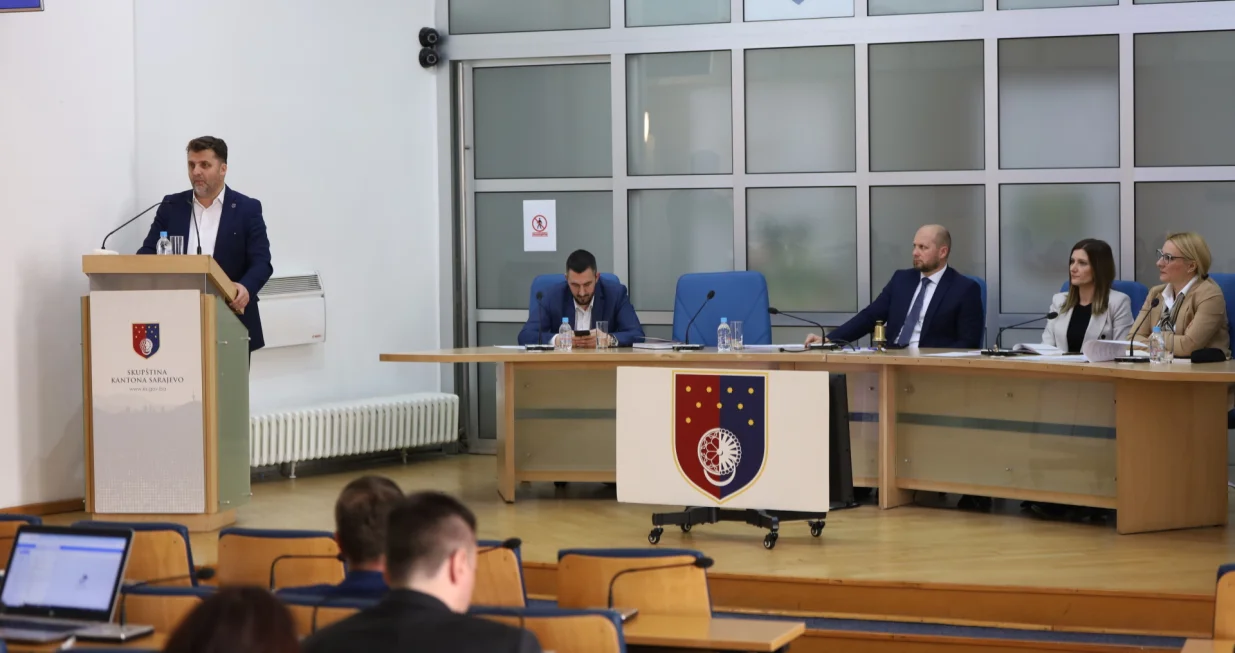 Skup&scaron;tina ks sigurnost/Senad Gubelić