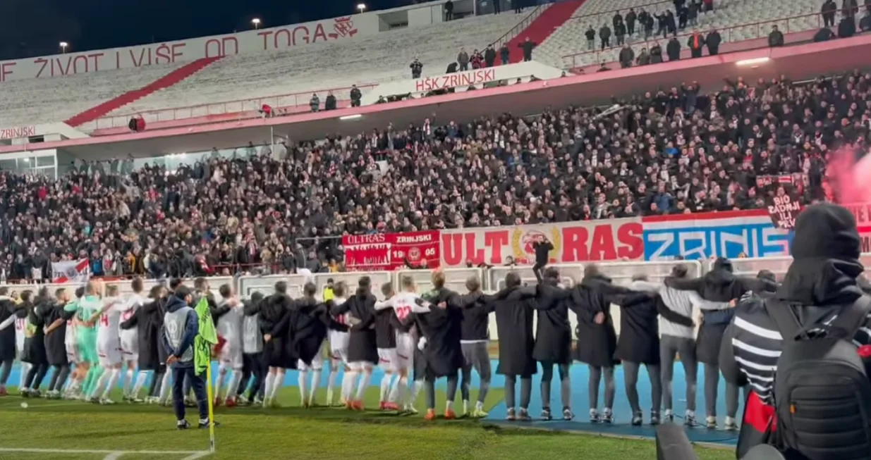 Fudbaleri Zrinjskog uz Ultrase/Foto: 