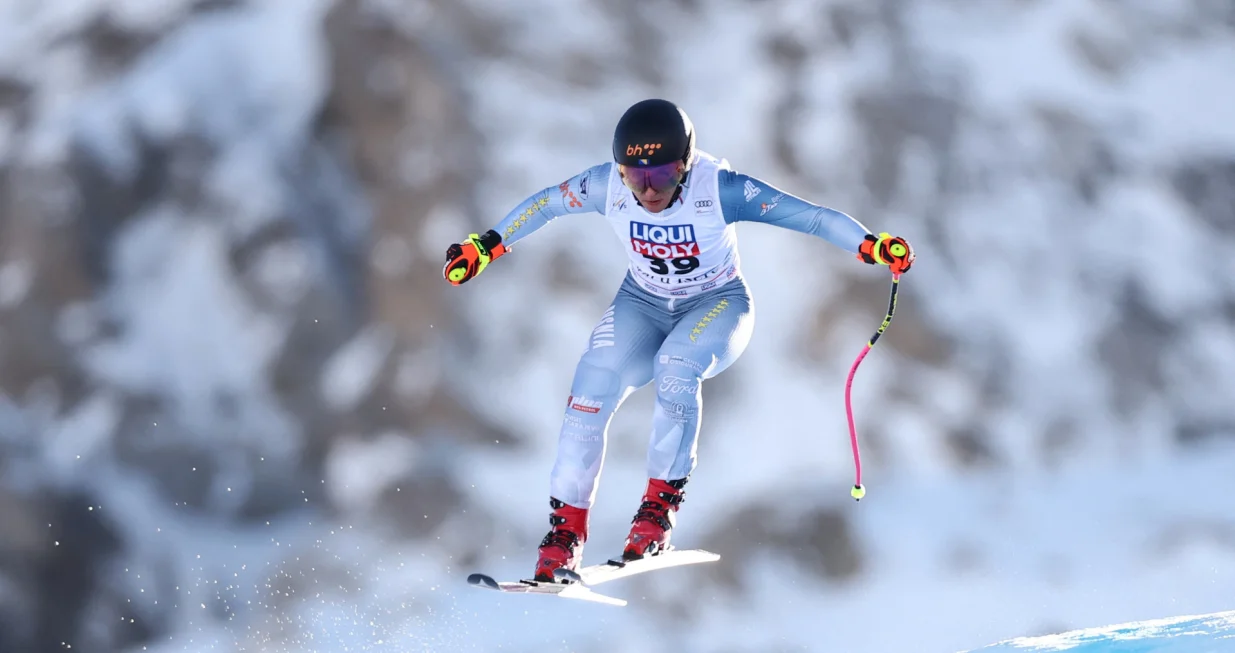 Alpine Skiing - FIS Alpine Ski World Cup - Women's Downhill Training - Val d'Isere, France - December 19, 2025 Bosnia and Herzegovina's Elvedina Muzaferija in action during the Women's downhill training REUTERS/Christian Hartmann/Foto: Christian Hartmann