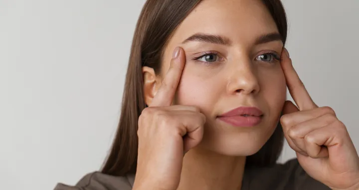 Koža svježa i blistava bez trunke &scaron;minke/Free Pik