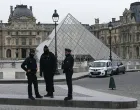 louvre pariz 1/