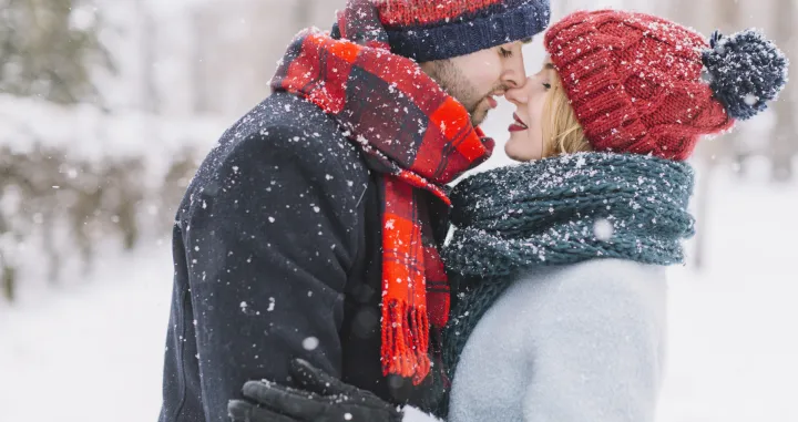 Ljubav vam kuca na vrata/Free Pik