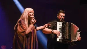 Hanka Paldum i harmonikaš koji je poginuo Samir Hodžić/Instagram