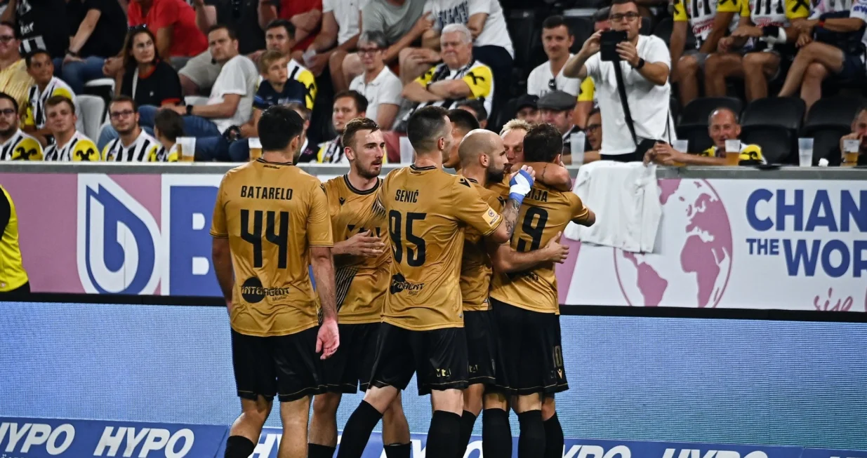 LASK - ZrinjskiNemanja BilbijaTomislav Ki&scaron;Dario ČanađijaMatej SenićMato StanićIvica Batarelo/Foto: 