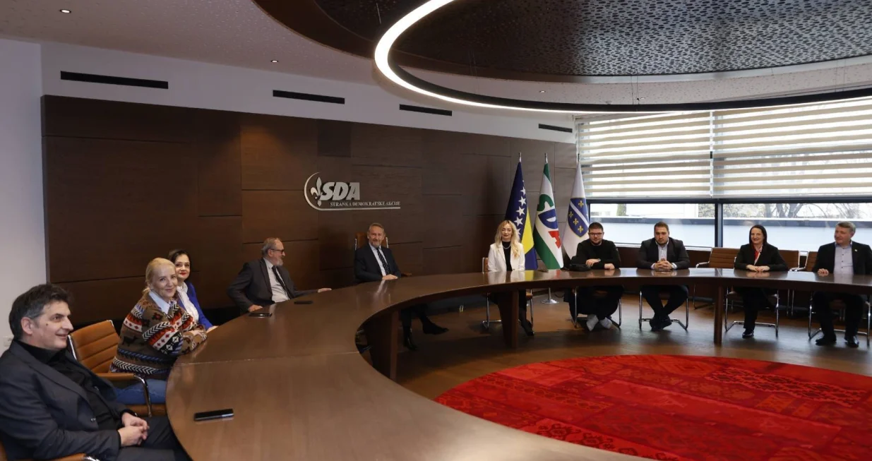 SDA, božićno druženje za članove stranke/Facebook