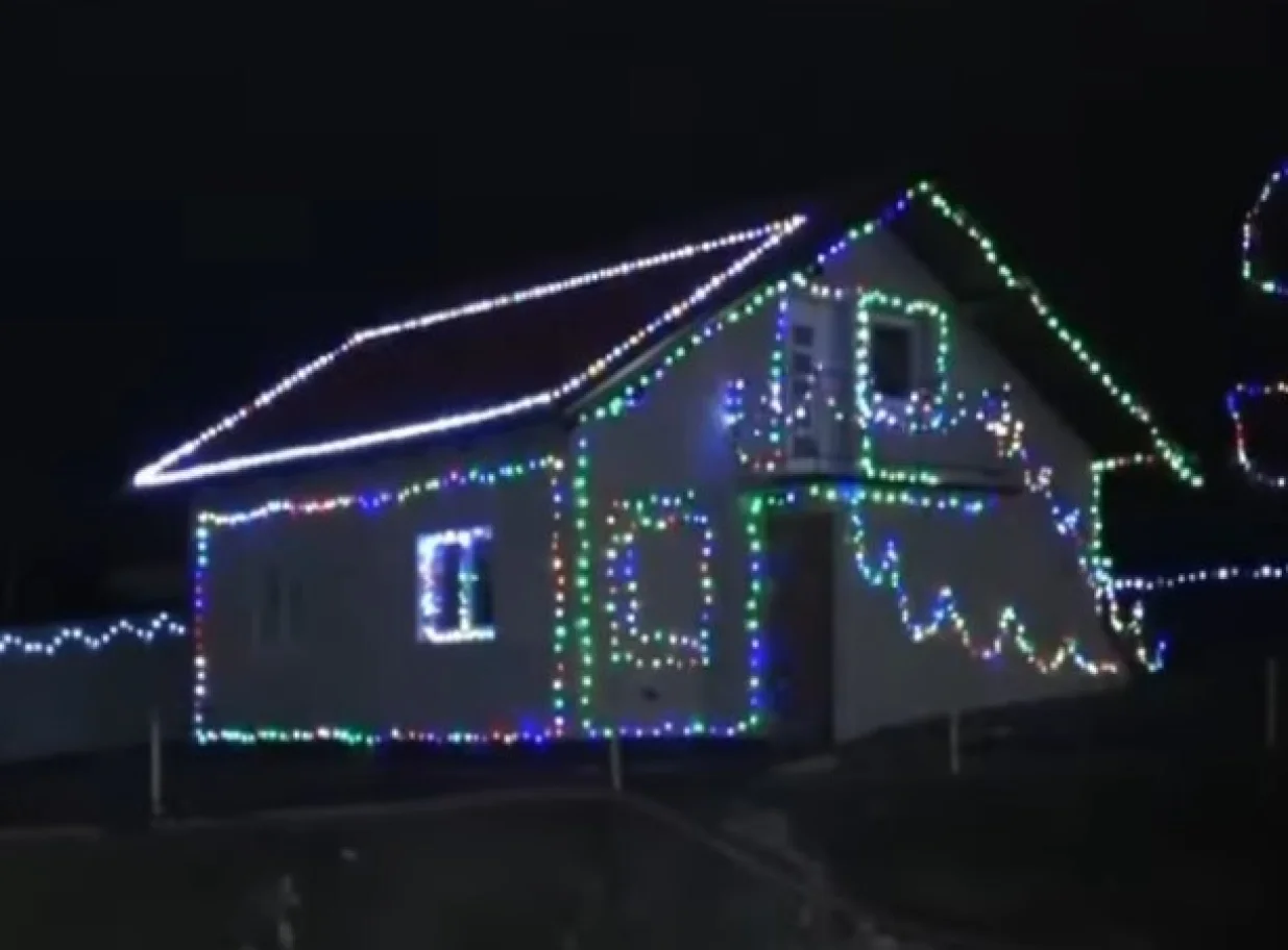 okićena kuća porodice ljubas/Screenshot/Ftv