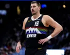Dec 25, 2025; Denver, Colorado, USA; Denver Nuggets center Nikola Jokic (15) during the second half against the Minnesota Timberwolves at Ball Arena. Mandatory Credit: Ron Chenoy-Imagn Images/Foto: Ron Chenoy