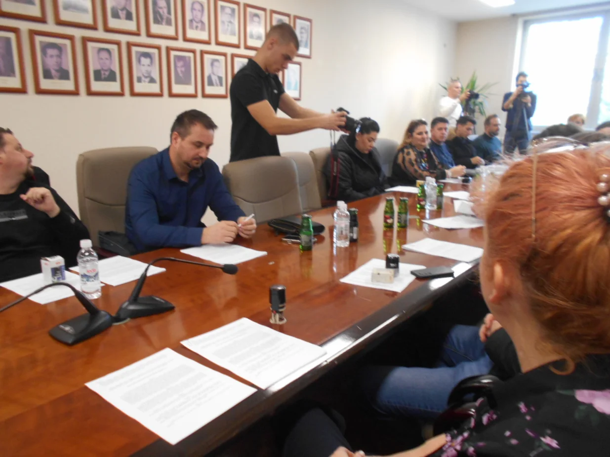 Zapo&scaron;ljavanje mladih u Tuzli/Du&scaron;ka Rebić/