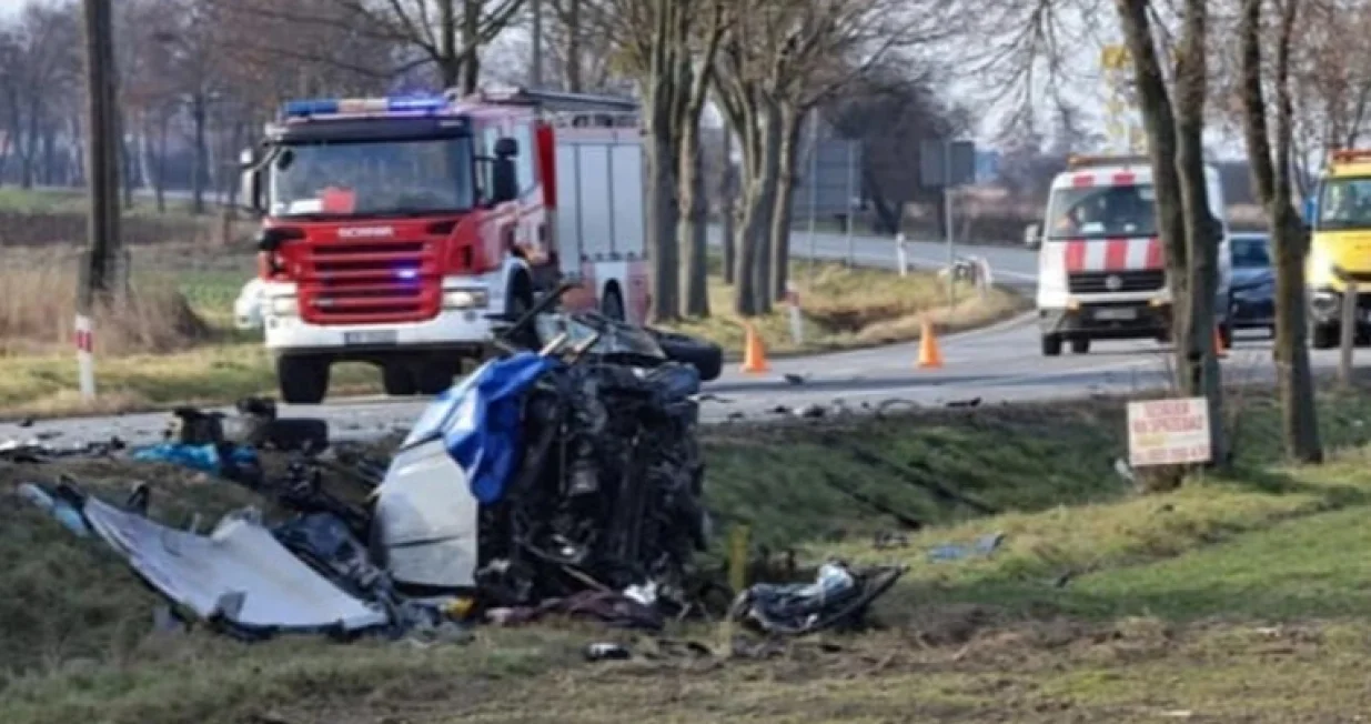 Uni&scaron;teno vozilo/RMF24/Rmf24