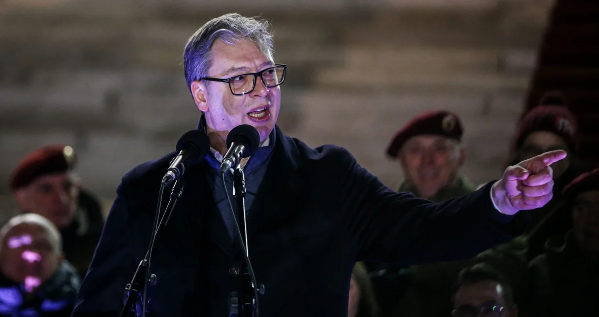 BEOGRAD, SRBIJA - 28. DECEMBAR 2025: Predsjednik Srbije Aleksandar VuДЌiД&Dagger; obratio se u nedjelju okupljenim graД'anima ispred Doma Narodne skupЕЎtine Srbije u Beogradu. (Filip Stevanovic - Anadolu Agency)/