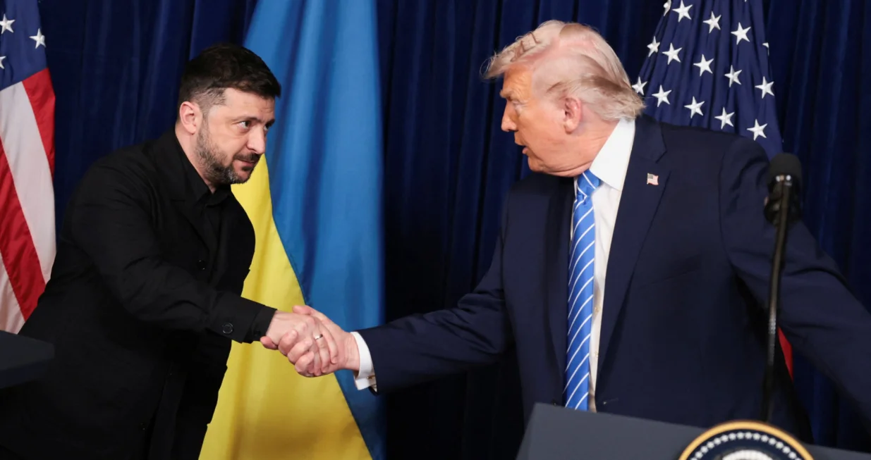 U.S. President Donald Trump and Ukrainian President Volodymyr Zelenskiy shake hands during a press conference after their lunch meeting at Trump's Mar-a-Lago club, in Palm Beach, Florida, U.S., December 28, 2025. REUTERS/Jonathan Ernst/Jonathan Ernst