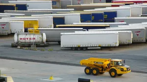 vozači, kamioni, njemačka, industrija, istovaranje/Martti Salmi